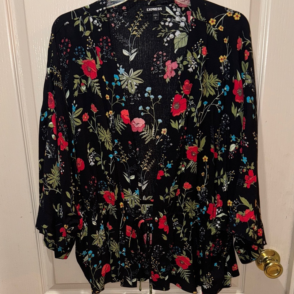 Express Black Floral Women's kimono